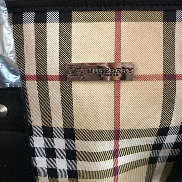 VINTAGE Burberry London Tote Bag - Picture 3 of 8